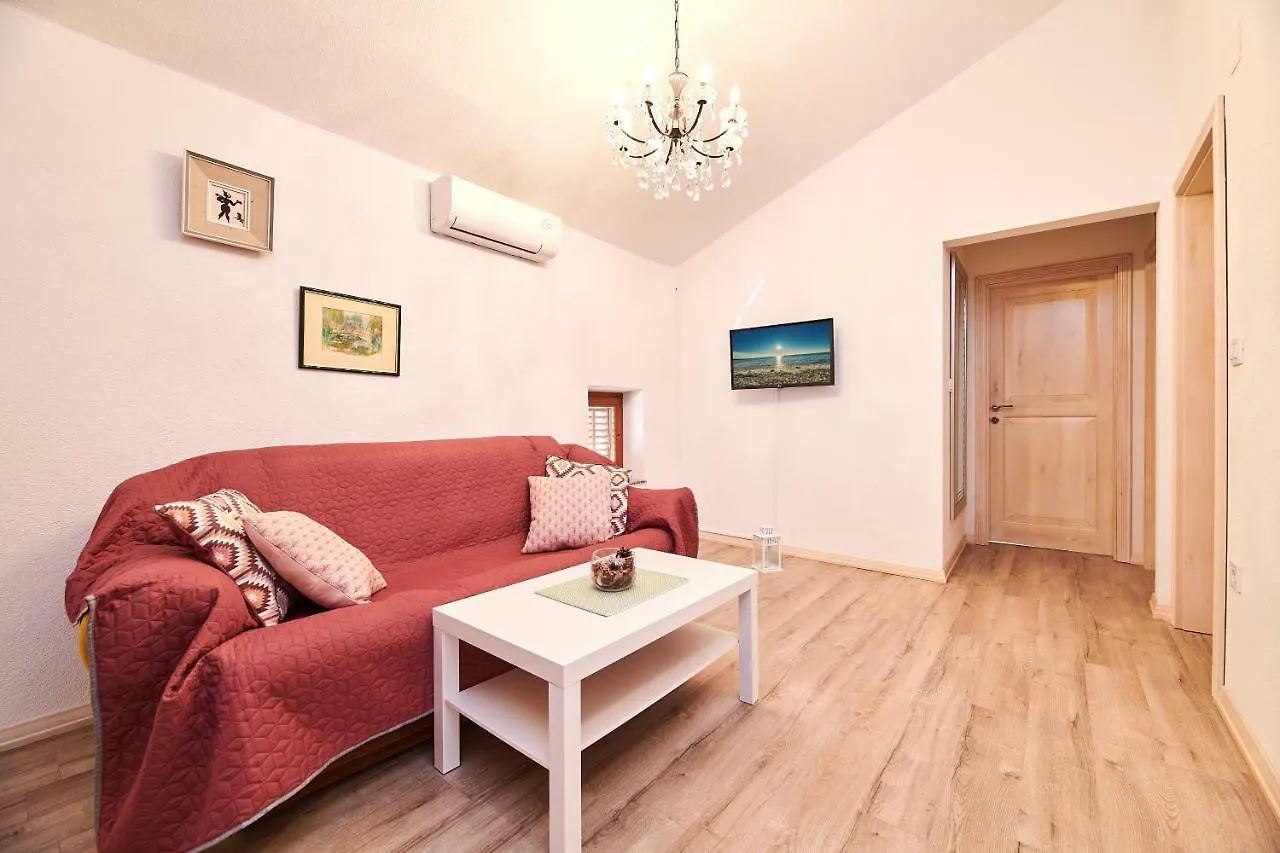 Sunset Holliday Apartment Funtana 0*,  Croatia