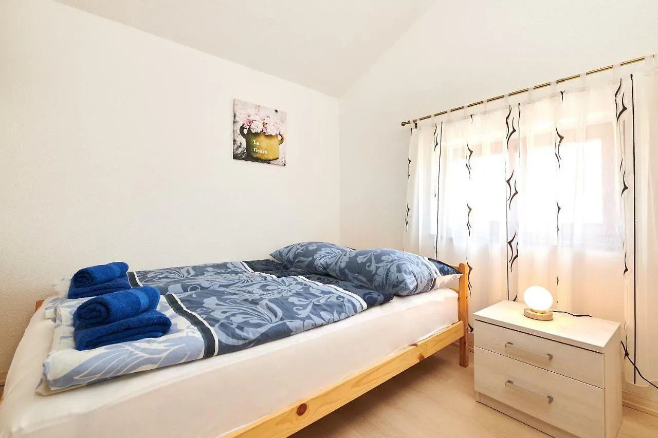 פונטנה Sunset Holliday Apartment קרואטיה