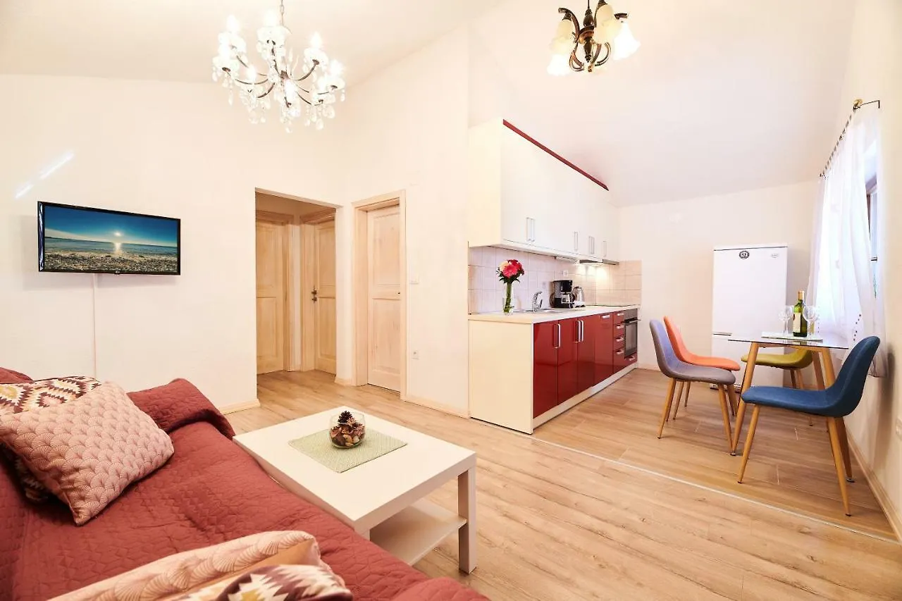פונטנה Sunset Holliday Apartment