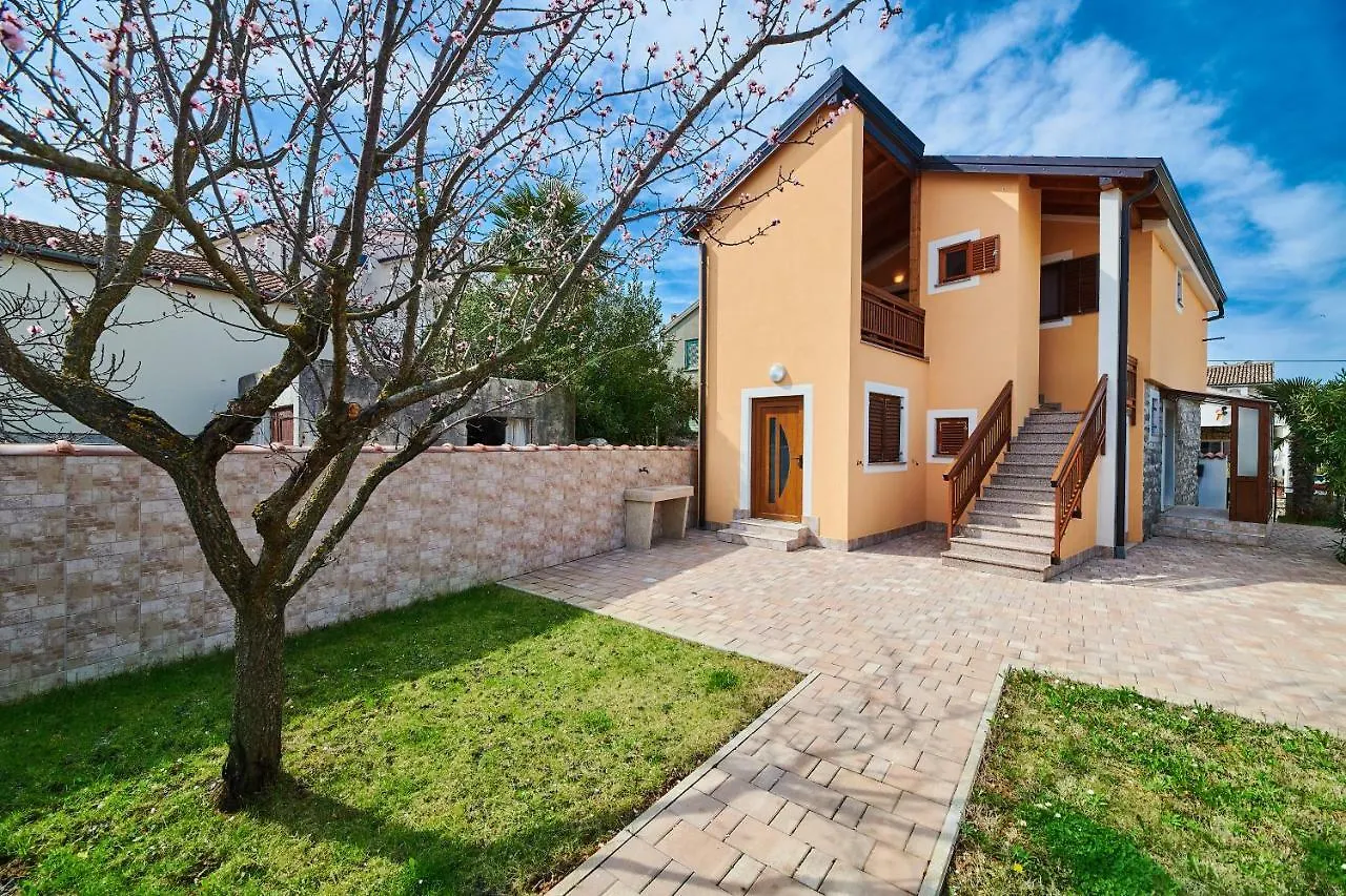 Sunset Holliday Apartment Funtana Croatia